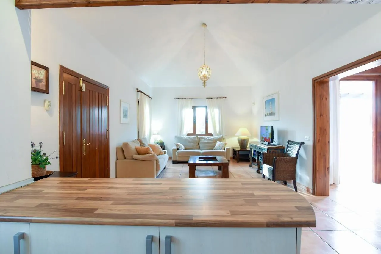 Villa Paraiso By Escape Home Corralejo 0*,  Espanha